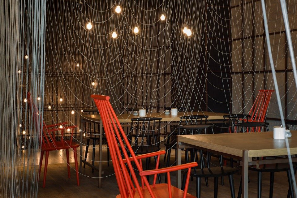 LUK16 FOR WEB 2400 Noodle Diner Sanlitun SOHO Beijing by Lukstudio 960x640