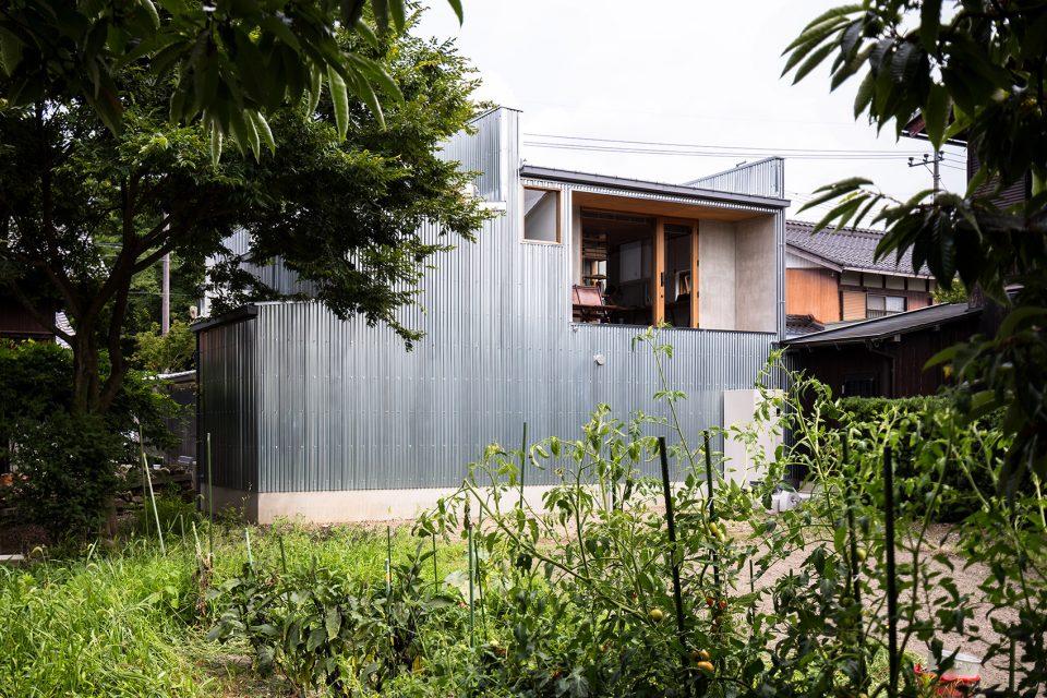 external back photographer atelier form kouichi kimura architects