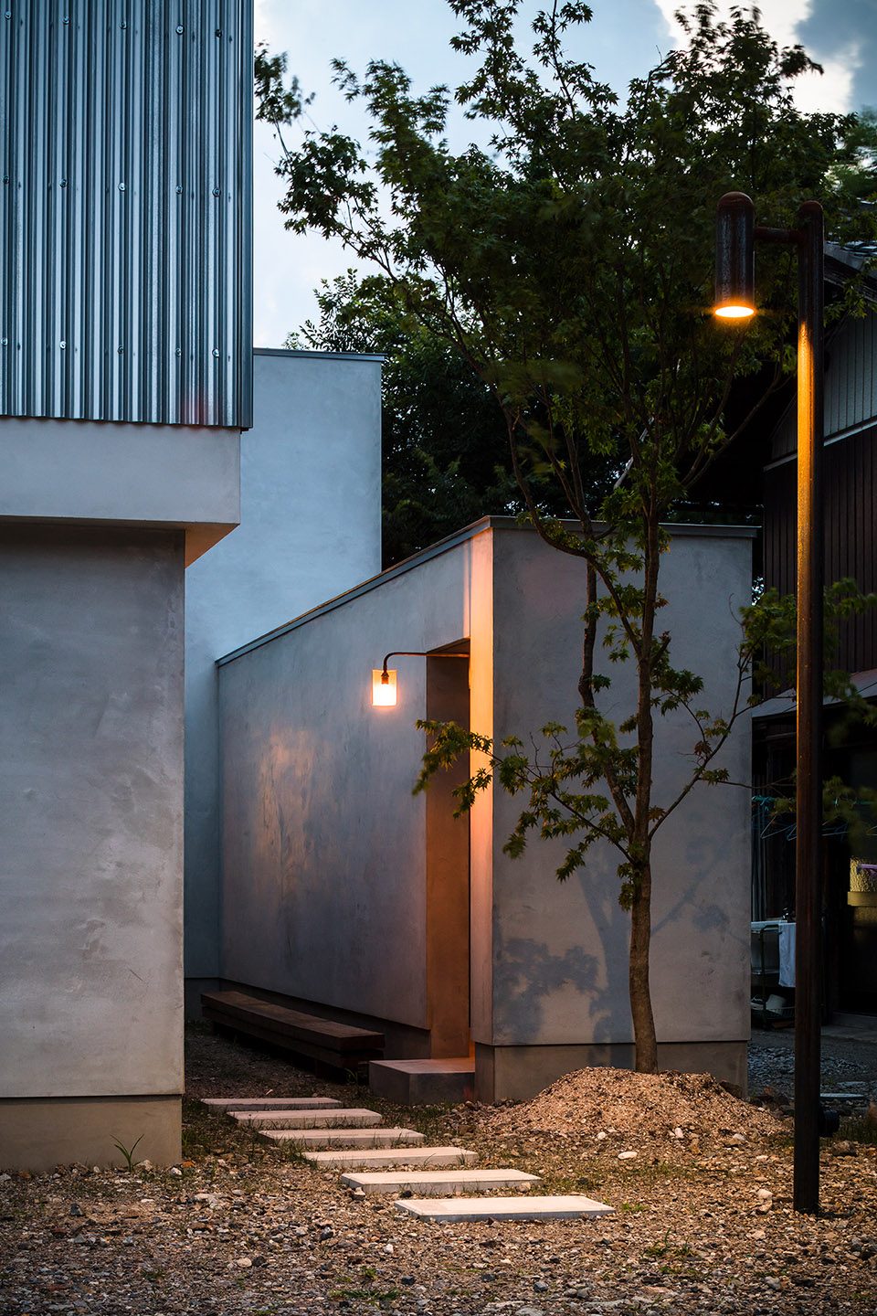 entrance night photographer atelier form kouichi kimura architects