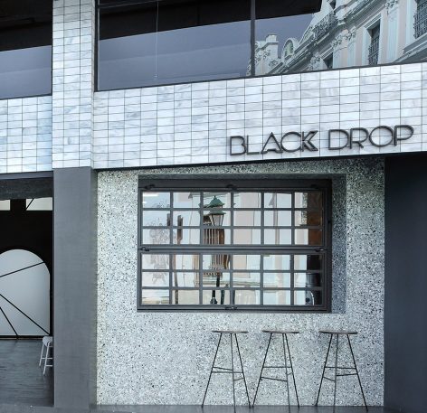 Black drop Greece By Ark4 lab of architecture