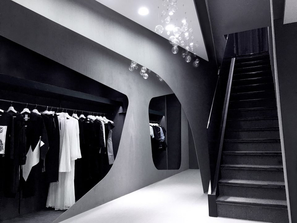 Winking Fashion Clothing Store by AND Design Group