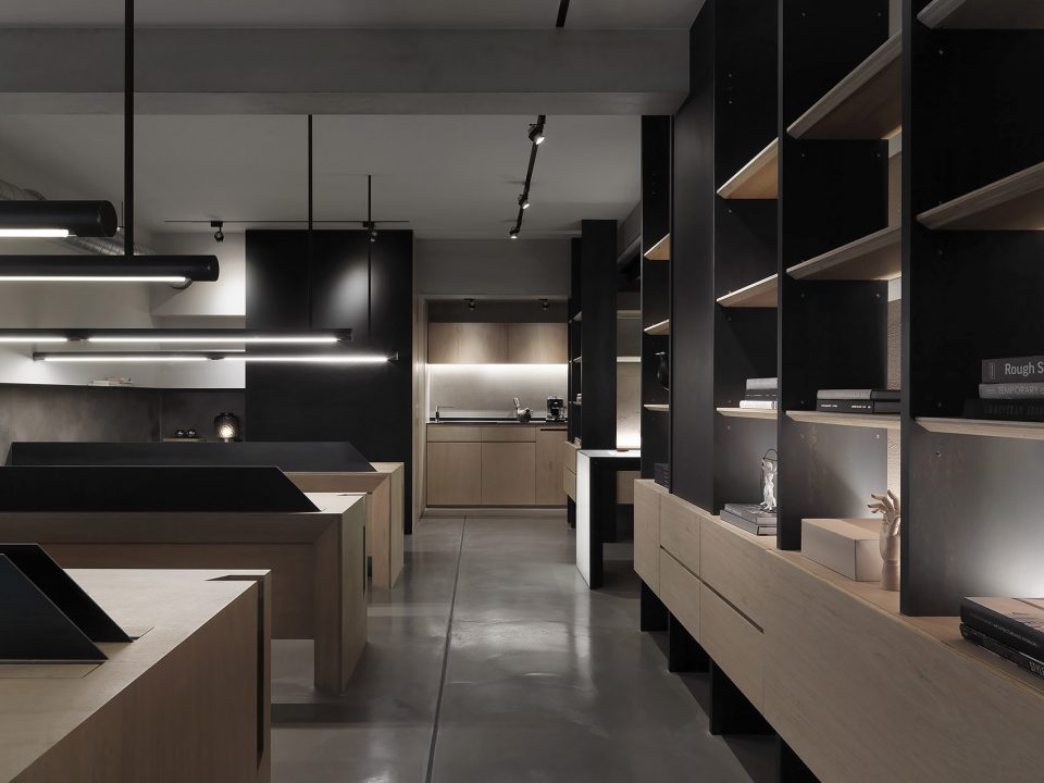 raw by One Work Design