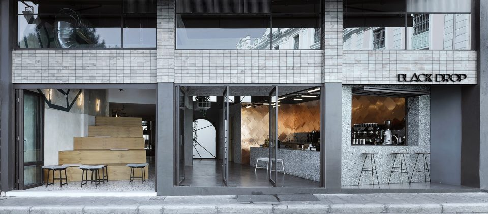 Black drop Greece By Ark4 lab of architecture