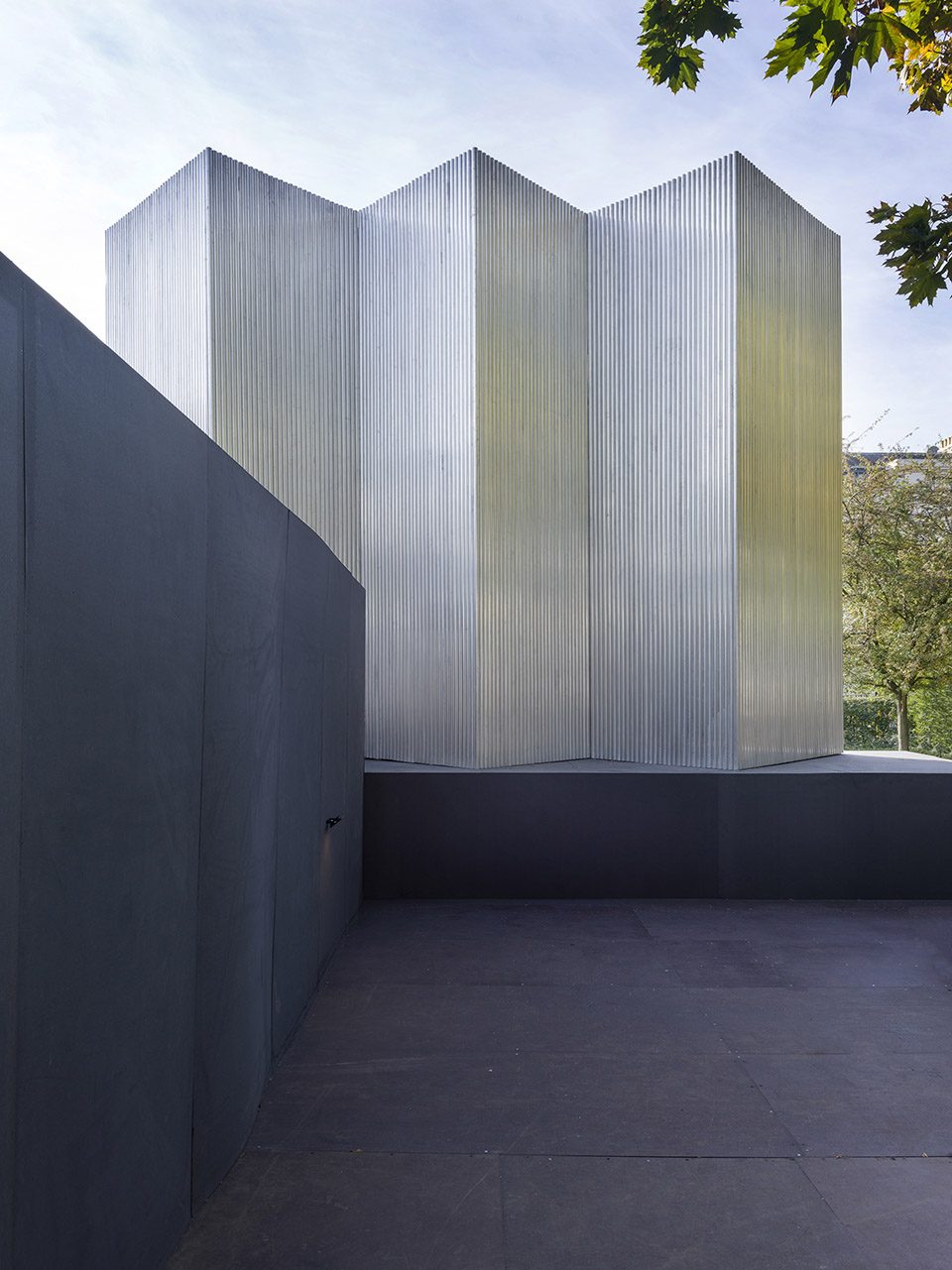 Entrance Installation and New Restaurant Interiors for Frieze London By Universal Design Studio