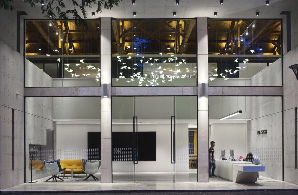 Office renovation of Nanjing Hua Ze media headquarters