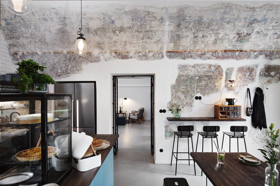 Long Story Short hostel cafe By Denisa Strmiskova Studio