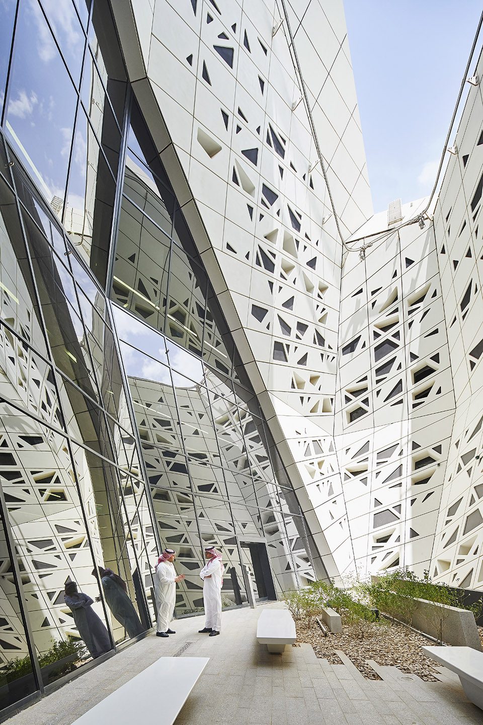 KAPSARC King Abdullah Petroleum Studies and Research Center by Zaha Hadid Architects