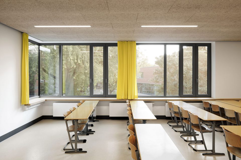 Extension of Gyula Trebitsch school in Hamburg Tonndorf by gmp