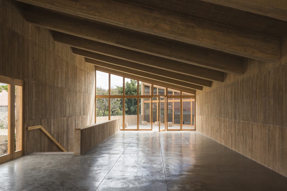 Teotitlán del Valle Community Cultural Center By PRODUCTORA