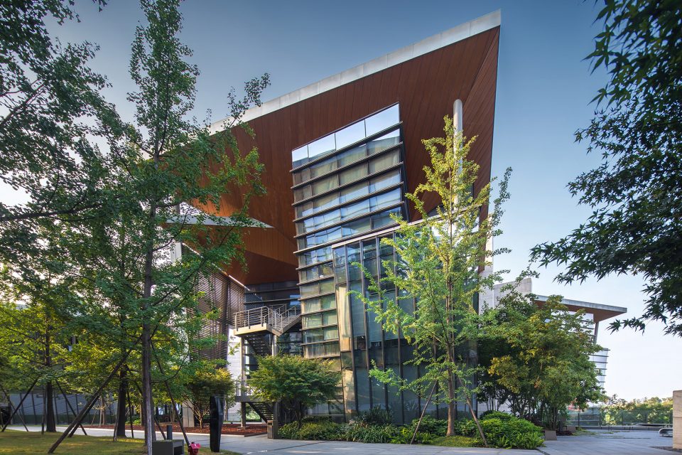 Langjiu Group HQ at Luxelake by JWDA