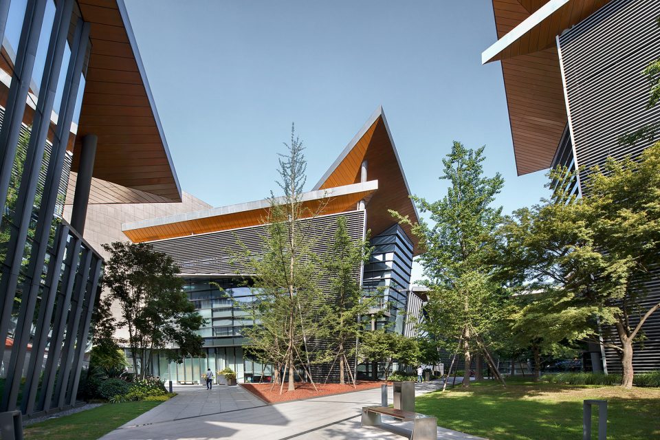 Langjiu Group HQ at Luxelake by JWDA