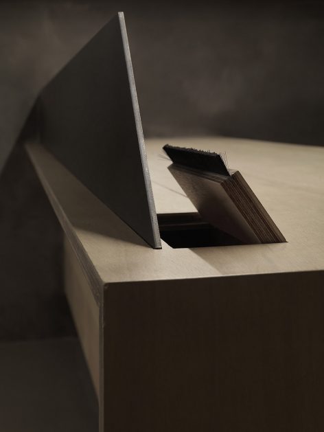 raw by One Work Design