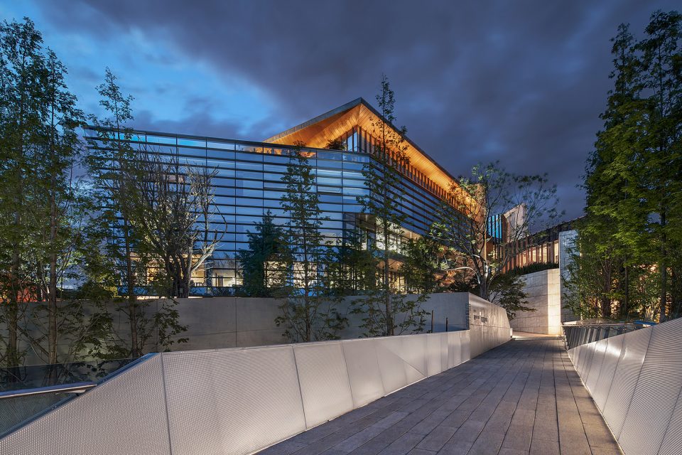 Langjiu Group HQ at Luxelake by JWDA