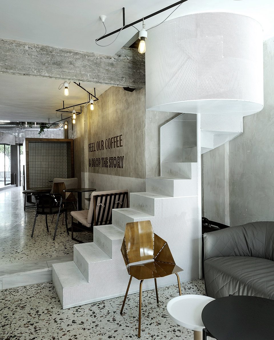 Black drop Greece By Ark4 lab of architecture