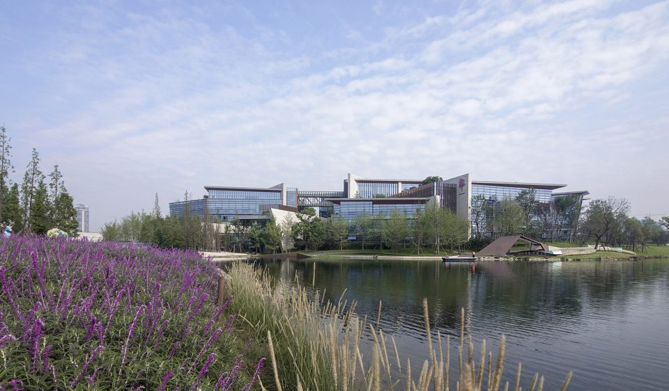 Langjiu Group HQ at Luxelake by JWDA