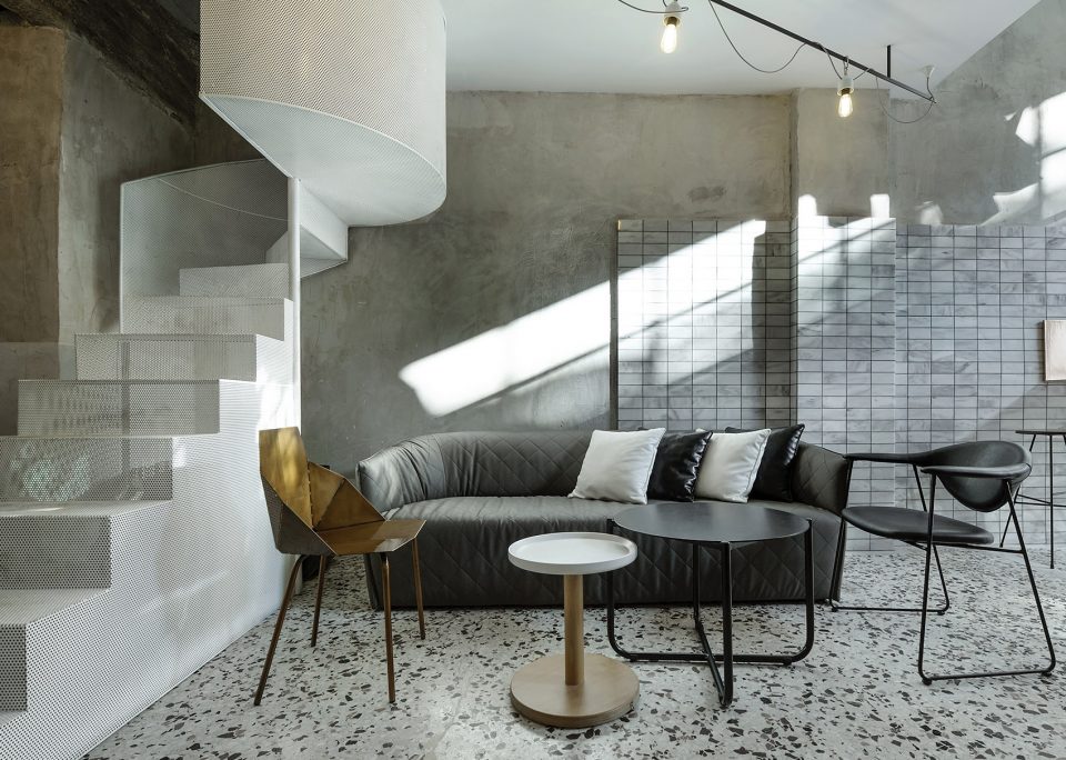 Black drop Greece By Ark4 lab of architecture
