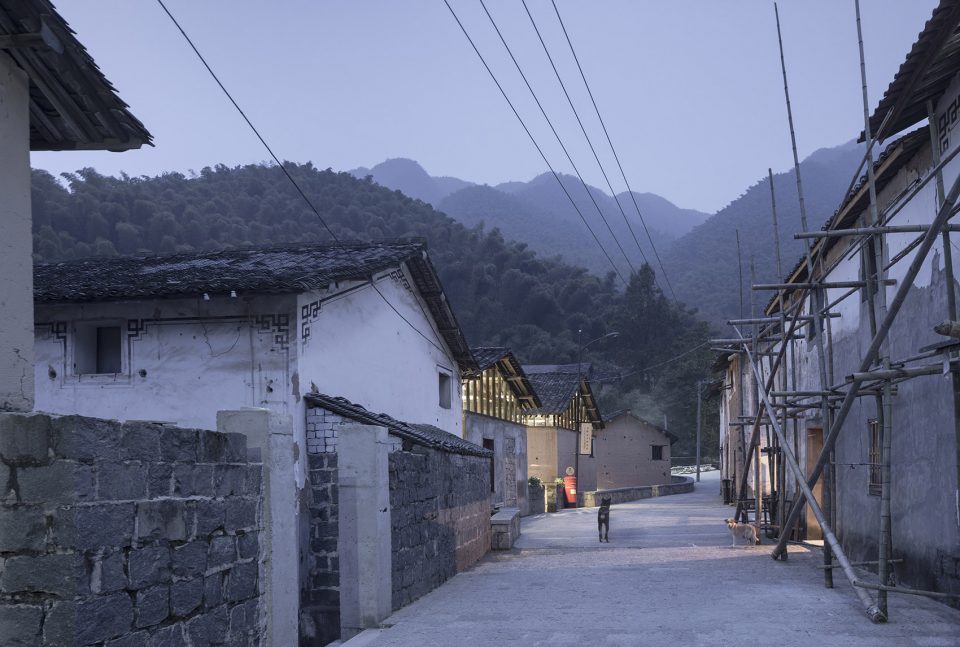 主街街景透视 先锋云夕图书馆 AZL Architects