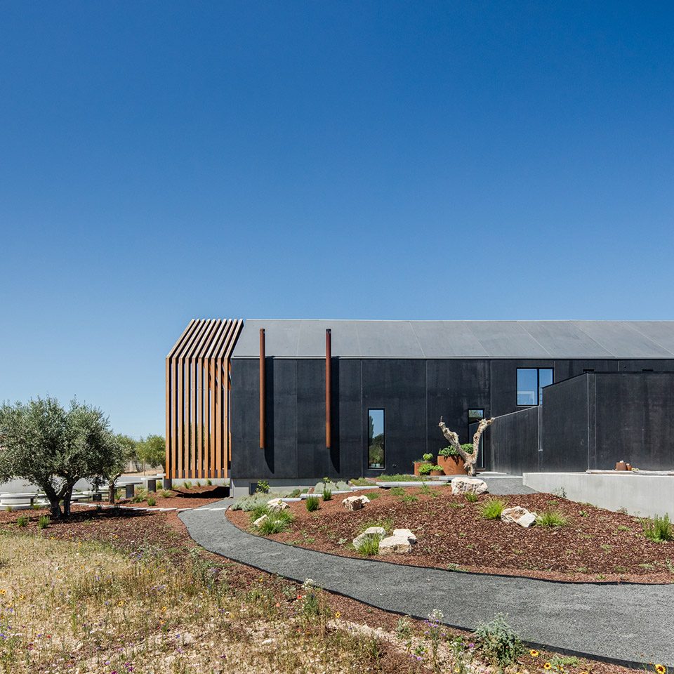 House in Ourém By Filipe Saraiva Arquitectos