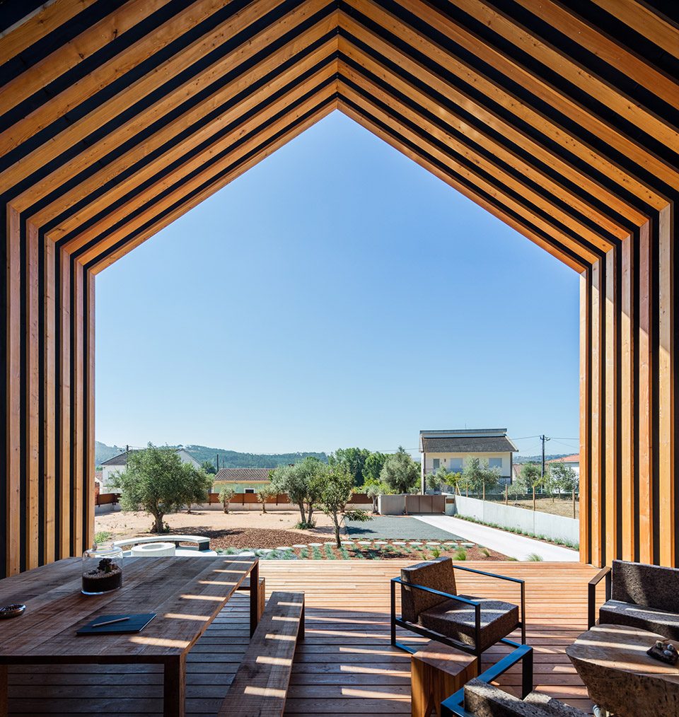 House in Ourém By Filipe Saraiva Arquitectos
