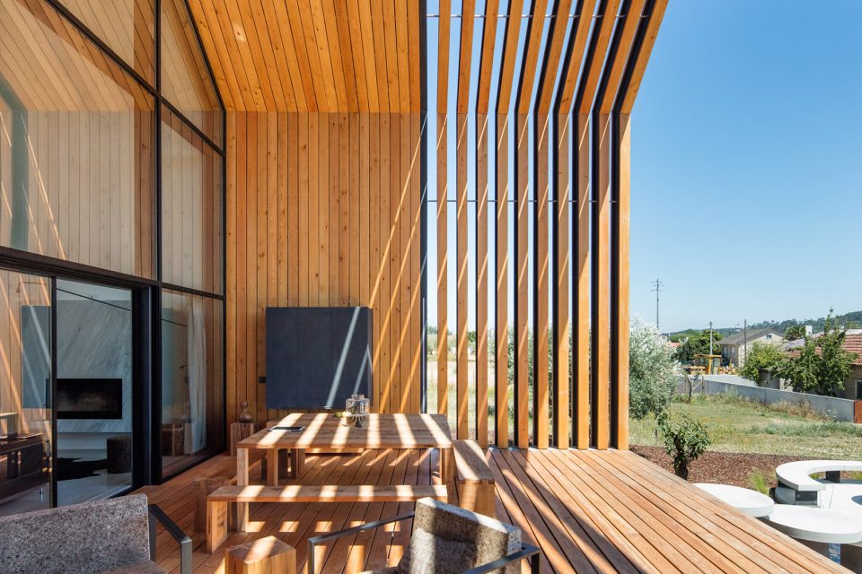 House in Ourém By Filipe Saraiva Arquitectos