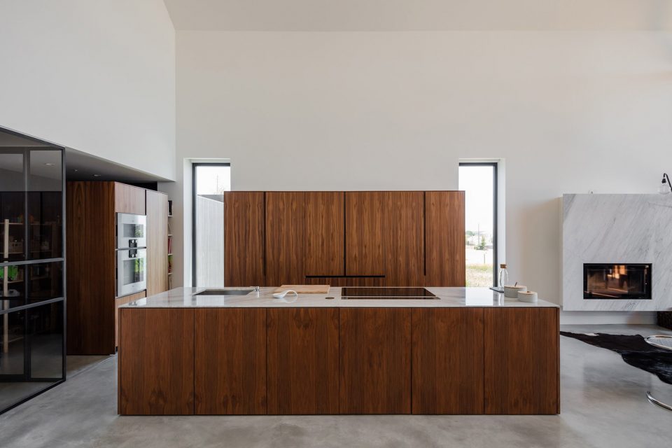 House in Ourém By Filipe Saraiva Arquitectos