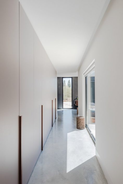 House in Ourém By Filipe Saraiva Arquitectos
