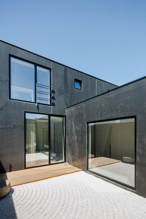 House in Ourém By Filipe Saraiva Arquitectos