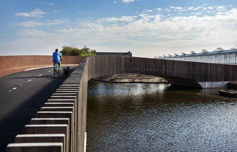 荷兰蝙蝠桥建成通行 / NEXT architects