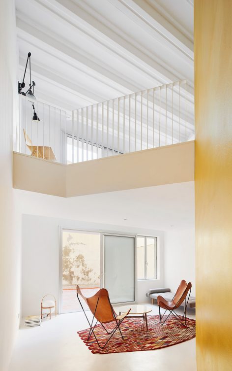Duplex Tibbaut Barcelona by RAS Arquitectura