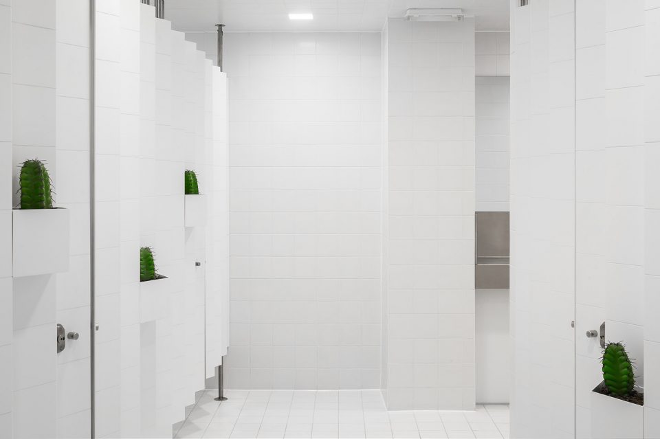 toilet 1
