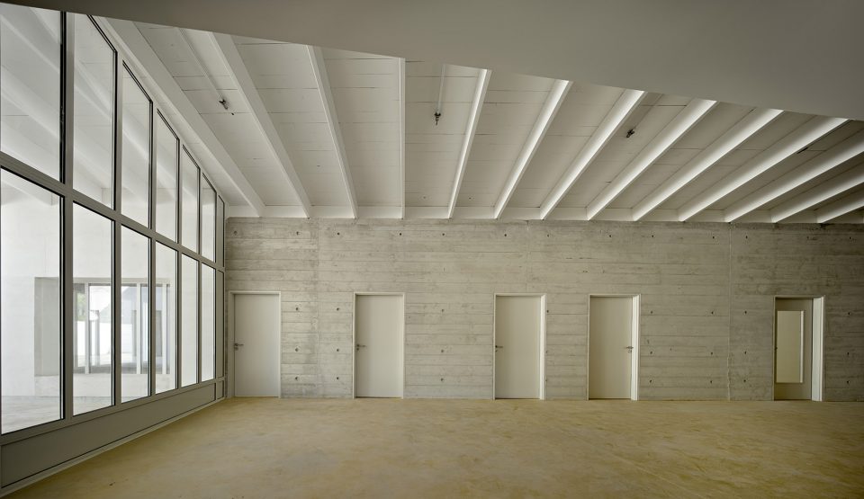 Juvenile Detention Educational Facility by Combas Architectes