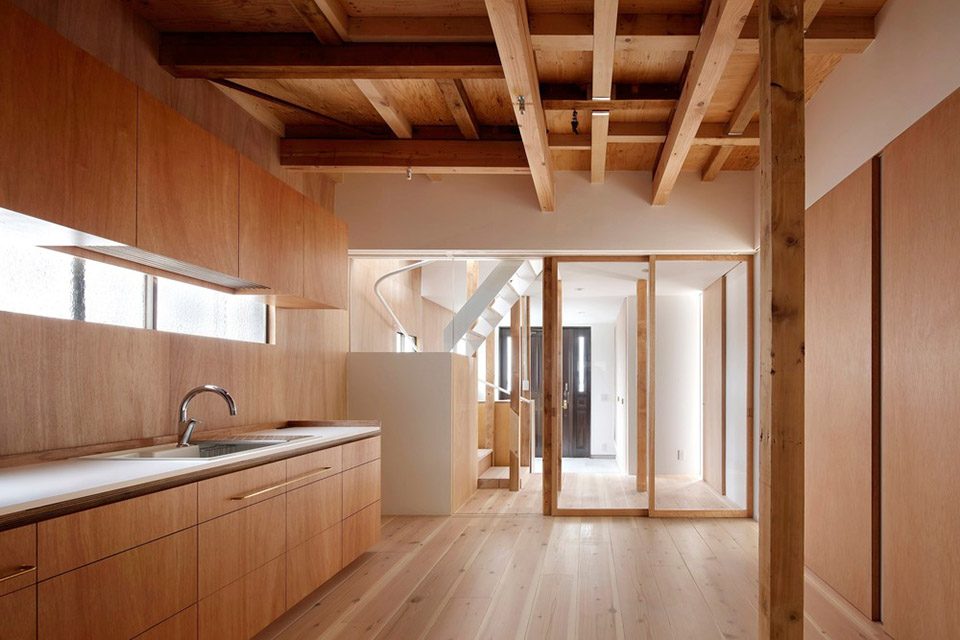 Renovation of a multi generation house by tomomi kito architect associates