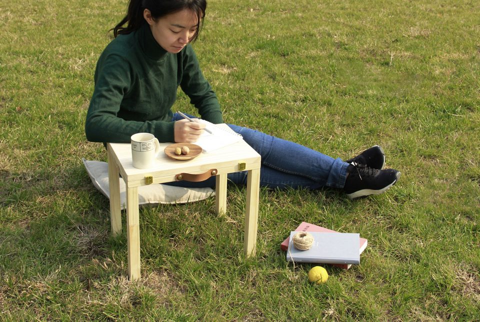Moniture by Wang He Liu Yaxi