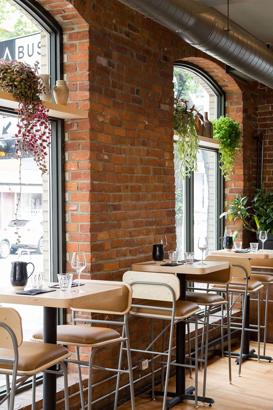 Le Voisin Restaurant by Atelier Filz
