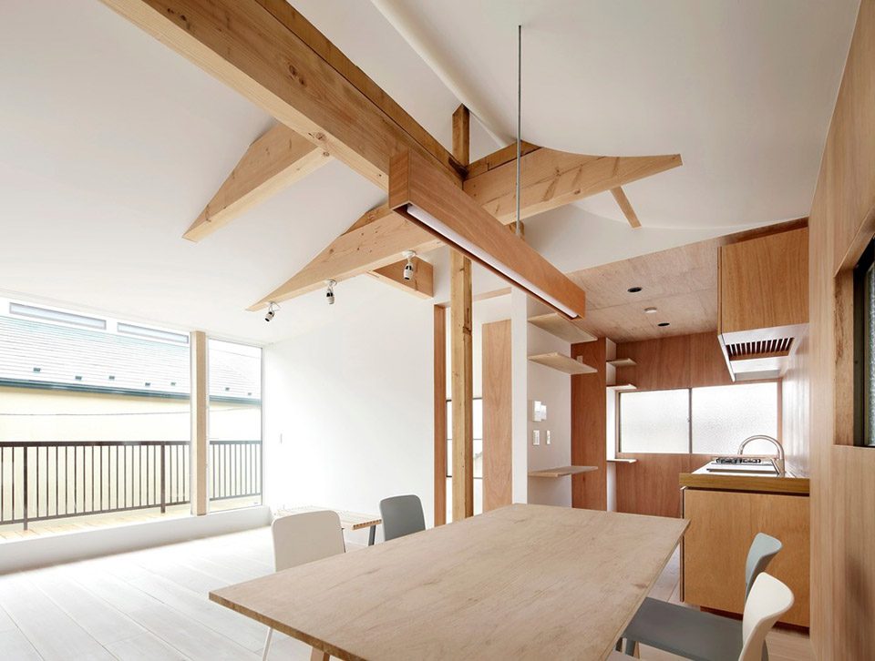 Renovation of a multi generation house by tomomi kito architect associates