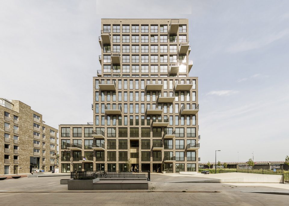 Residential Complex on Zeeburger Island by Studioninedots
