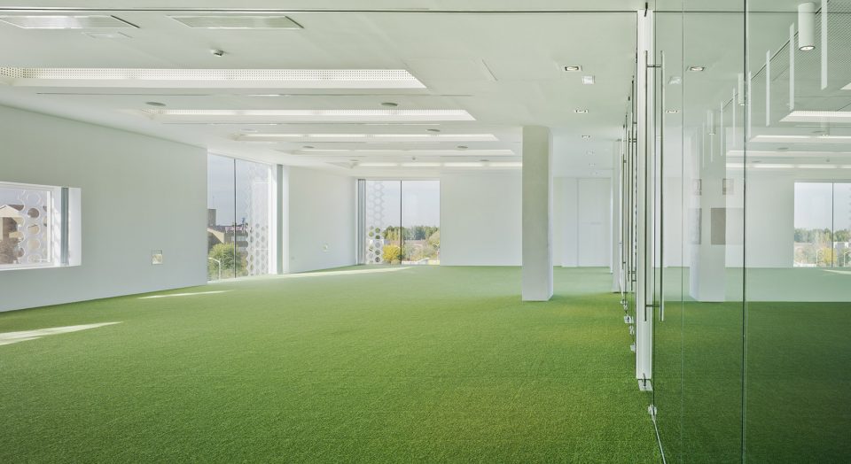 FEDA Confederation of Employers of Albacete Headquarters by COR ASOCIADOS ARQUITECTOS