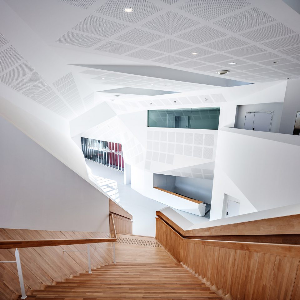 Congress Center Of Haute Saintonge by Tetrarc Architectes