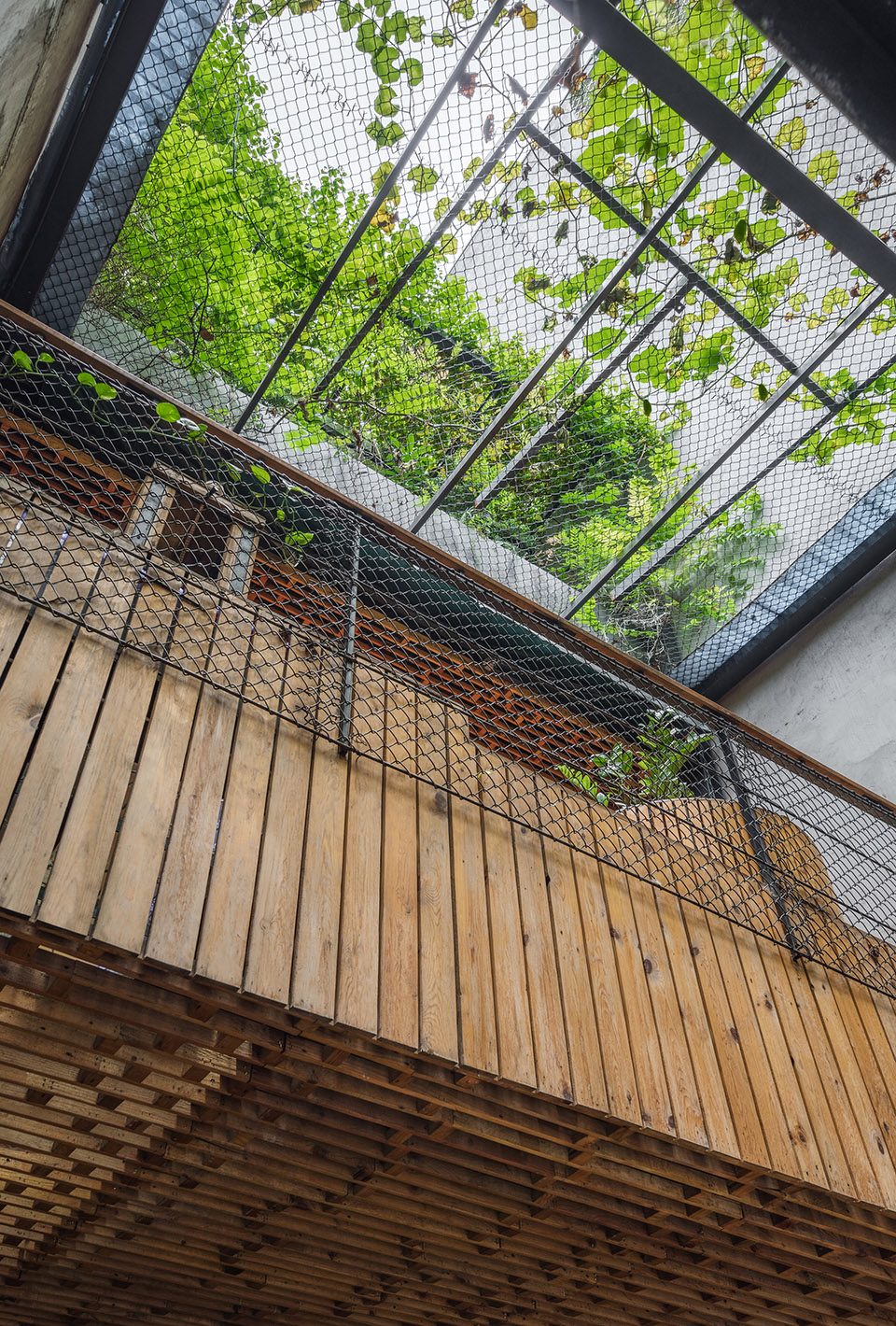 KOI CAFE by Farming Architects