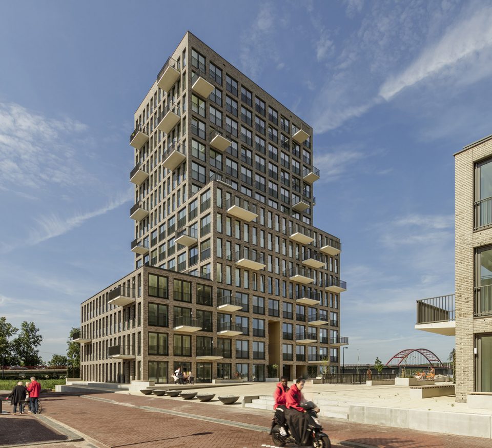 Residential Complex on Zeeburger Island by Studioninedots
