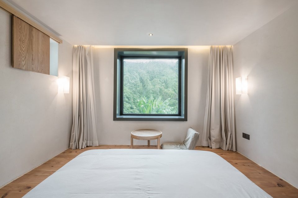 Hotel BESIDES and BLANCO China by 9 Architecture