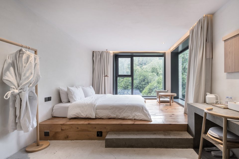 Hotel BESIDES and BLANCO China by 9 Architecture