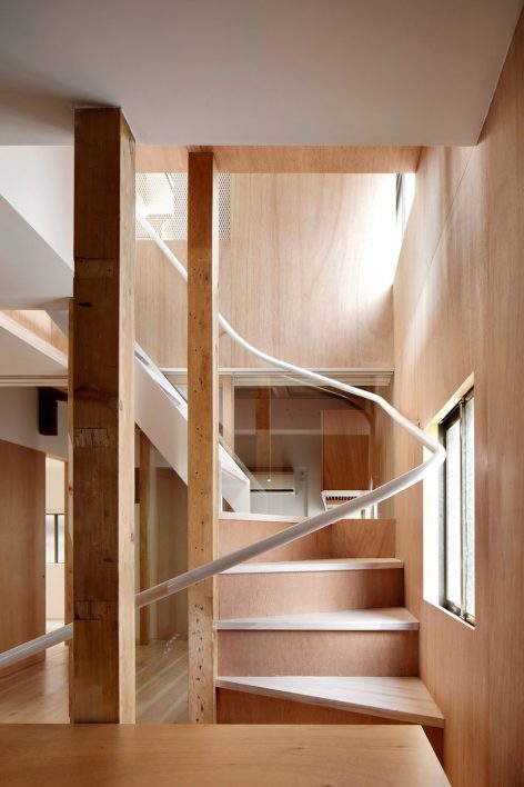 Renovation of a multi generation house by tomomi kito architect associates