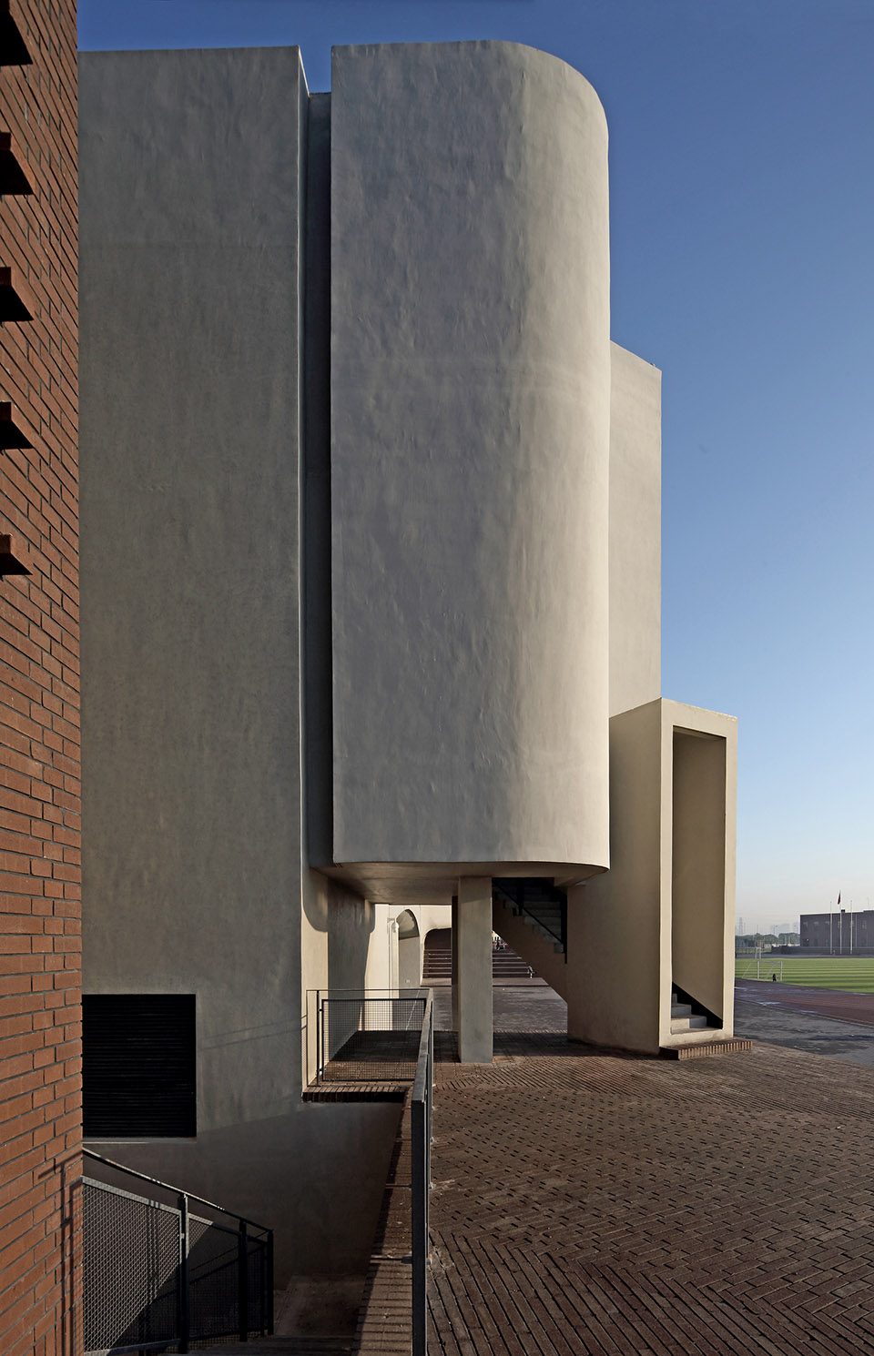 Gymnasium of New Campus of Tianjin University China by Atelier Li Xinggang