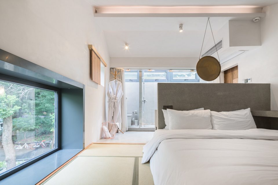 Hotel BESIDES and BLANCO China by 9 Architecture