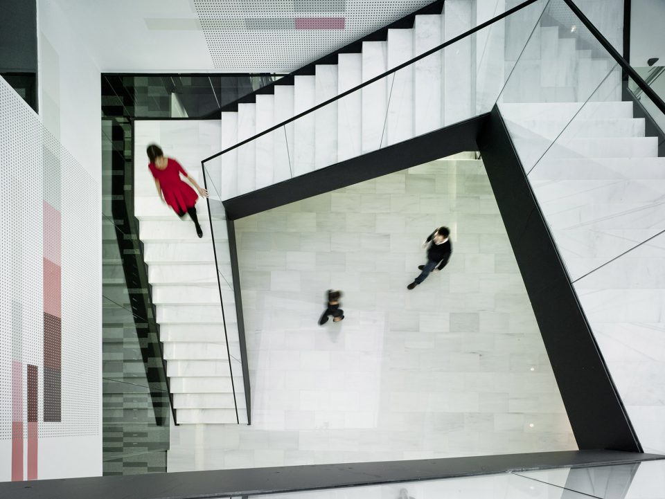 FEDA Confederation of Employers of Albacete Headquarters by COR ASOCIADOS ARQUITECTOS