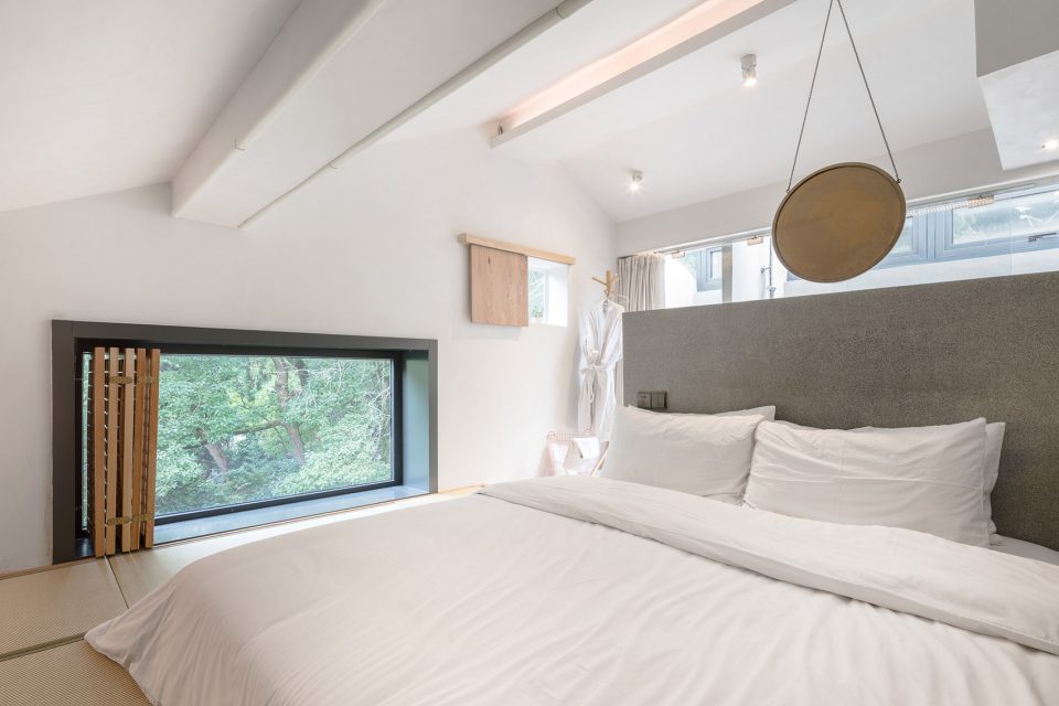 Hotel BESIDES and BLANCO China by 9 Architecture