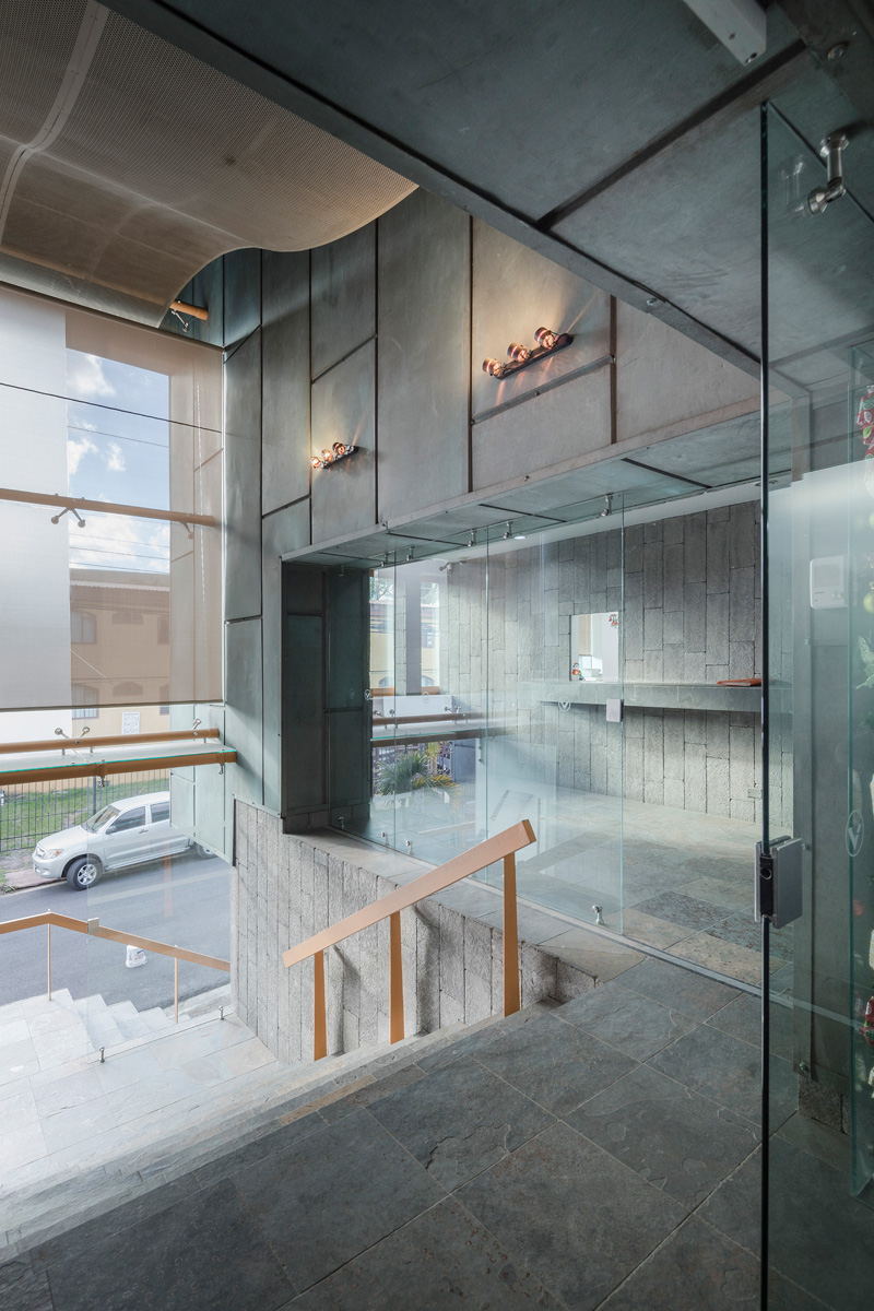 Van der Laat Jiménez Headquarters Building by FORO ARQUITECTOS