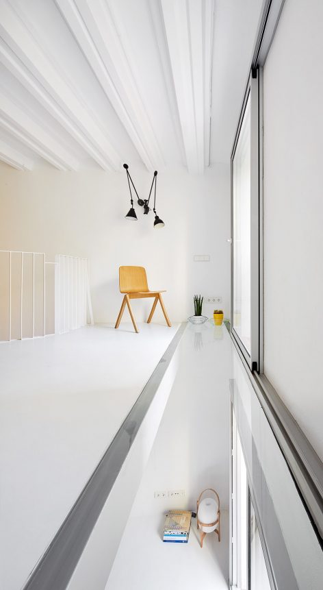 Duplex Tibbaut Barcelona by RAS Arquitectura