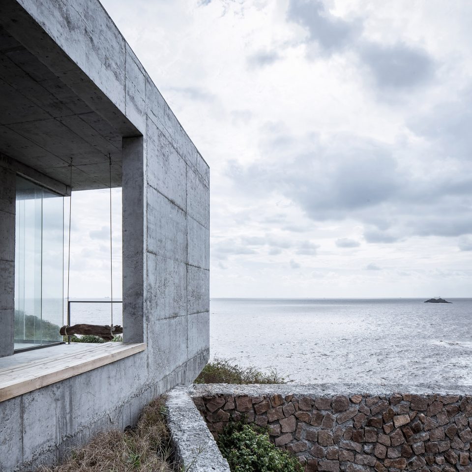 Beach House reconstruction on Zhoushan Islands China by Evolution Design